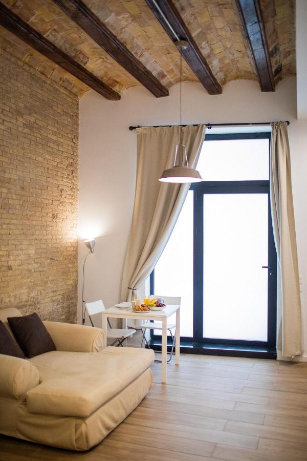 Florit Flats - Cozy Loft By The Central Market Βαλένθια Εξωτερικό φωτογραφία